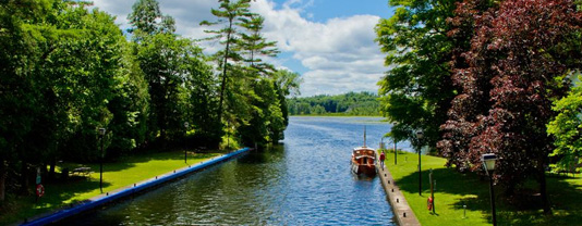 self drive canal boats Smiths Falls