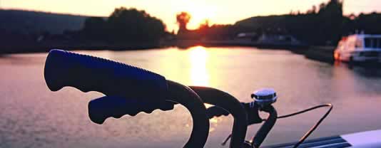 self drive canal boats Agen