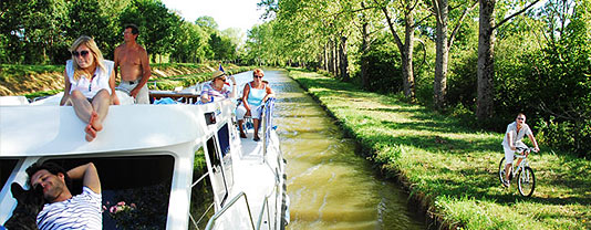 self drive canal boats Mailly le Château