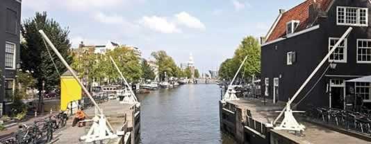 self drive canal boats Vinkeveen